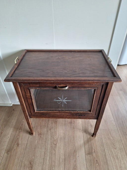 Antiguo gabinete de té