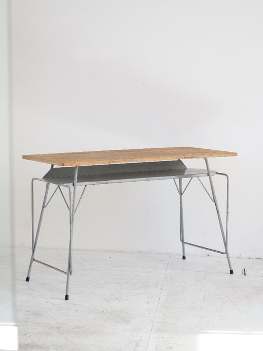 Escritorio Willy Van der Meeren Tubax