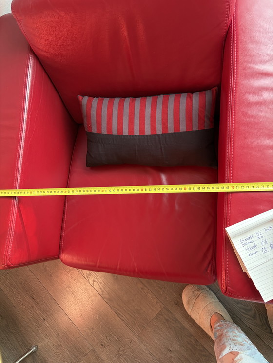 Image 1 of Sillón interior de cuero rojo