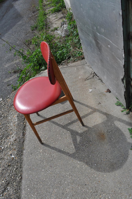 Chaise de bureau hongroise en similicuir rouge, années 1960 – Chaises de bureau (photo 5 of 6)