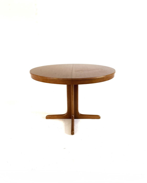 Image 1 of Vintage extendable dining table '60