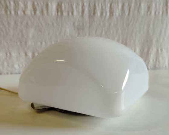 Plafoniera o applique a globo opalino - metà del XX secolo – Plafoniere, Vetro (photo 3 of 8)
