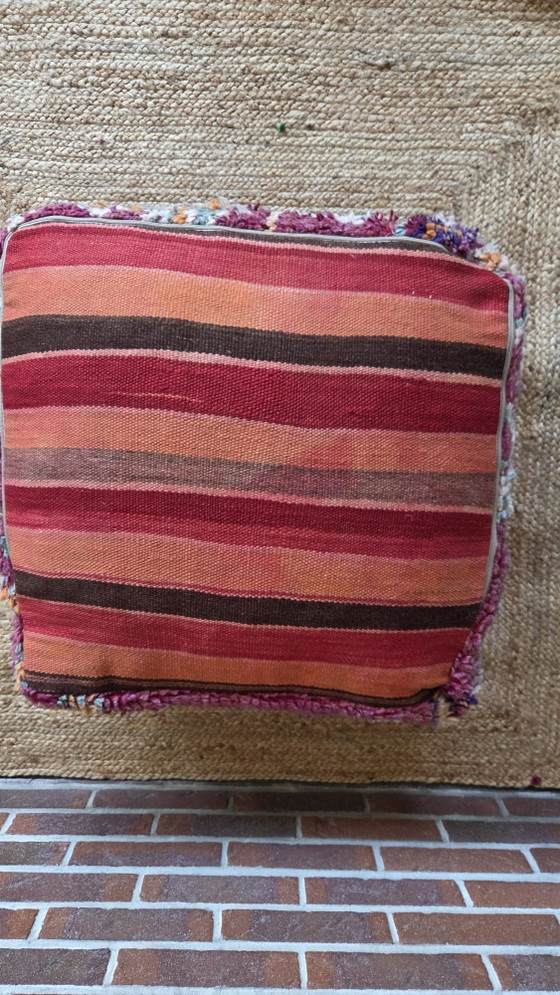 Pouf berbère vintage fait main – Poufs & repose-pieds, Wool (photo 5 of 5)