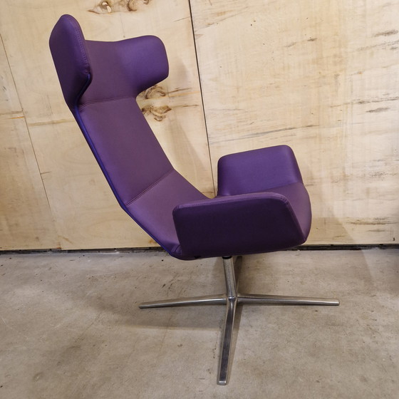 Image 1 of Poltrona girevole Flexi Lounge Purple Poltrona di design in stile anni '70