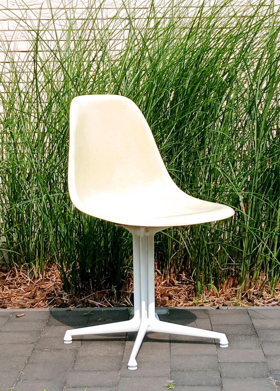 Image 1 of 4 x La Fonda, Charles & Ray Eames