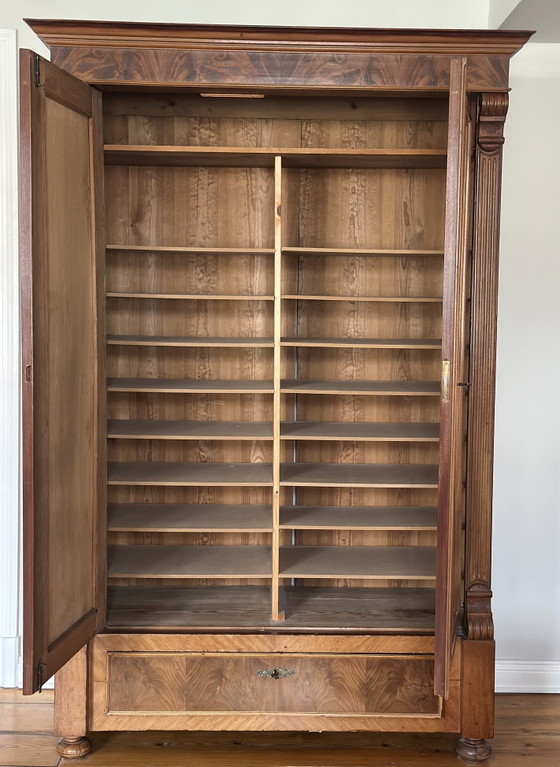 Image 1 of Magnifique meuble démontable de style Gründerzeit, en bois massif foncé – prêt à l'emploi