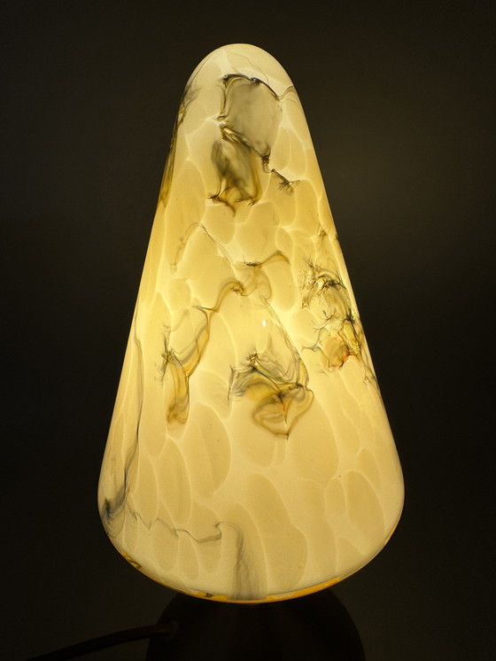 Image 1 of Vintage tafellamp met marmeren glazen kap – AGI Almelo (ca. 1970s)