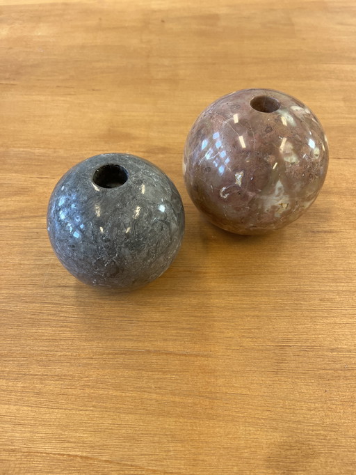 candelabro decorativo polvoriento