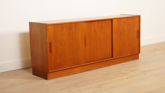 Image 1 of Credenza vintage | Ante scorrevoli | Design scandinavo |.