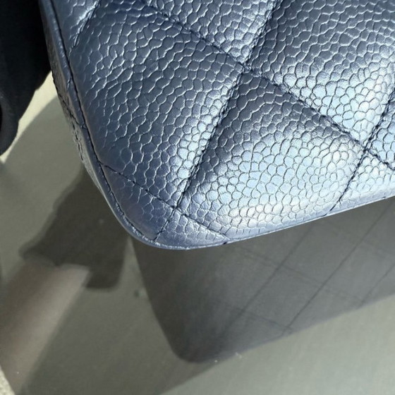 Image 1 of Chanel Classic Flap Jumbo - Caviar Double Flap 30CM Gewatteerd generfd kalfsleer Donker marineblauw Zilveren hardware