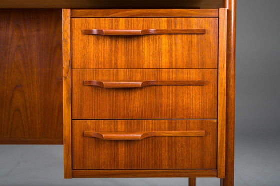 Image 1 of Scrivania Boomerang in teak danese di IMHA Mobelfabrik