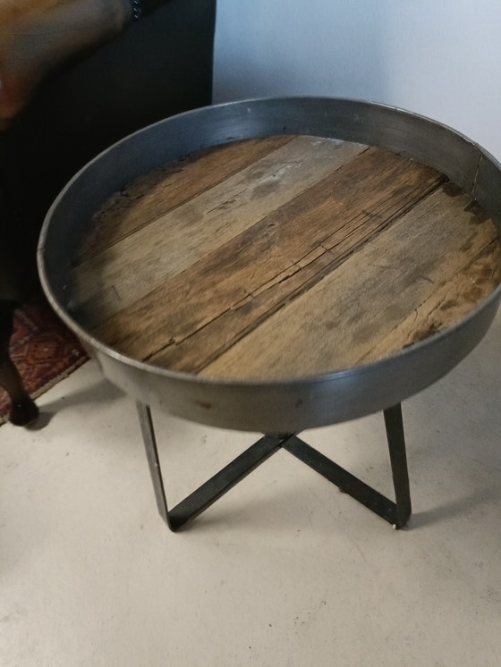 Image 1 of Table d'appoint