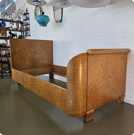 Image 1 of Ensemble de chambre Art Déco en érable moucheté et marbre