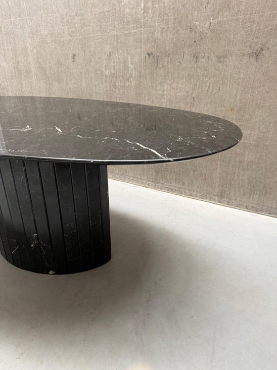 Image 1 of Vintage Nero Marquina Ovale Marmeren Eettafel