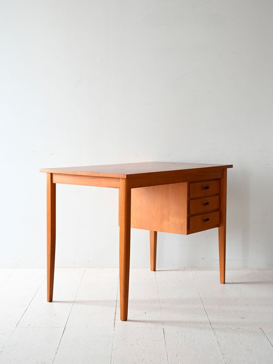 Image 1 of Bureau scandinave en teck avec trois tiroirs, années 1950/60