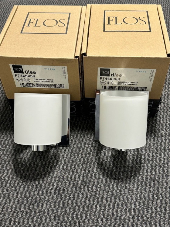 Image 1 of FLOS Tilee 2-piece wall lamp Choom-White