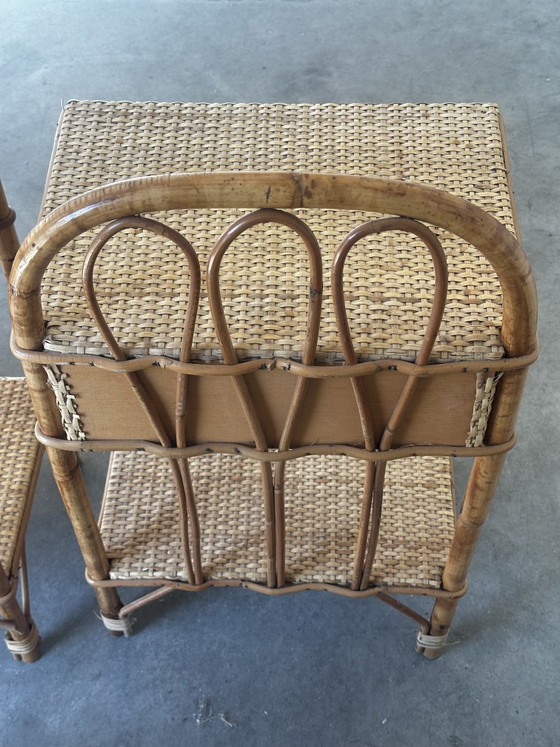 Pair of vintage bedside tables in rattan and woven wicker – Italy, 1970s – Fabrication artisanale Circa 1970 (photo 6 of 14)