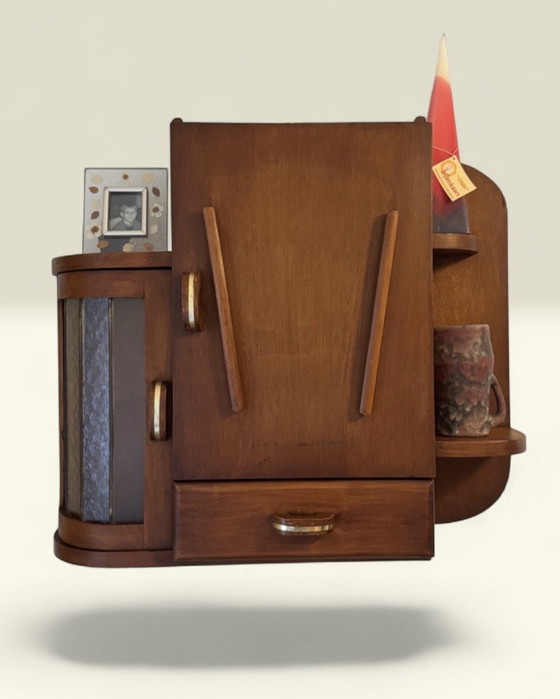 Seltener Apothekerschrank im Art-déco-Stil | Buntglas, Spiegel & Messingbeschläge | 1920er-1930er Jahre (photo 4 of 15)