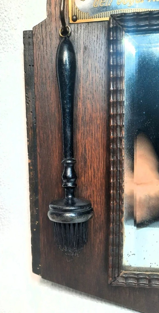 Image 1 of (W020) Magnifique miroir de couloir ancien avec brosses à vêtements et inscription – vers 1930-1950