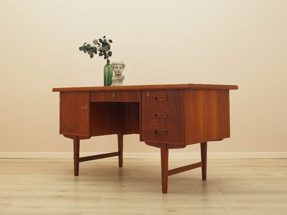 Image 1 of Teakhouten bureau, Deens design, jaren 70, gemaakt in Denemarken.