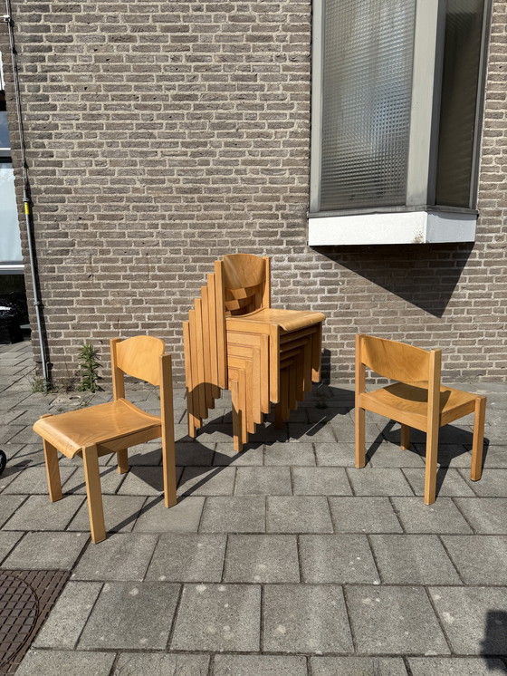 Image 1 of Partij van 51x vintage plywood stapelstoelen ‘70