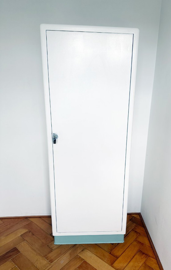 Image 1 of Armadio in acciaio 1950 di Maquet