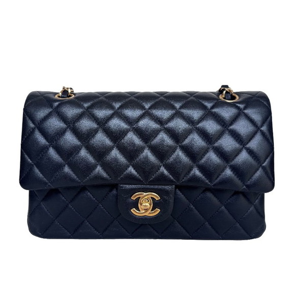 Chanel classic flap medium – Crossbody bags, Lambskin (photo 2 of 28)