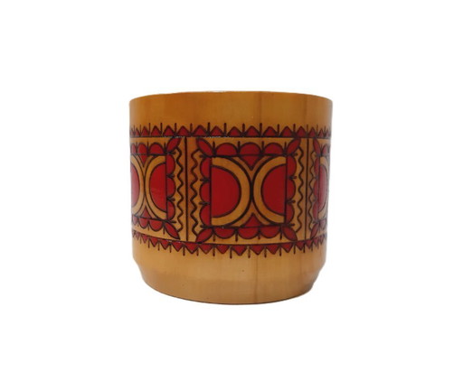 Tasse en bois pyrogravée et peinte à motifs floraux, style vintage