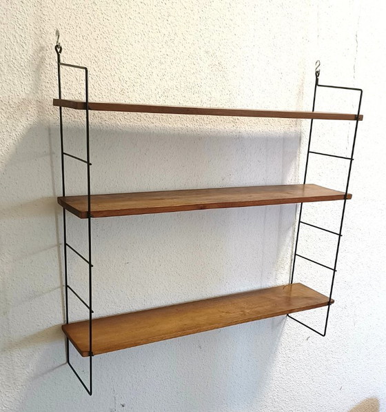 Image 1 of Vijftiger jaren wandrek met drie schappen 