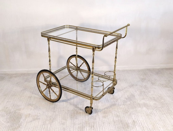 Image 1 of 😍✨ Prachtige serveerwagen op wielen van messing en glas van Maison Baguès - Hollywood Regency, jaren 50 ✨😍