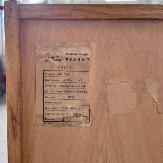 Credenza U-450 di Jiří Jiroutek per Interier Praha, anni '60 – Credenze, Legno (photo 10 of 13)