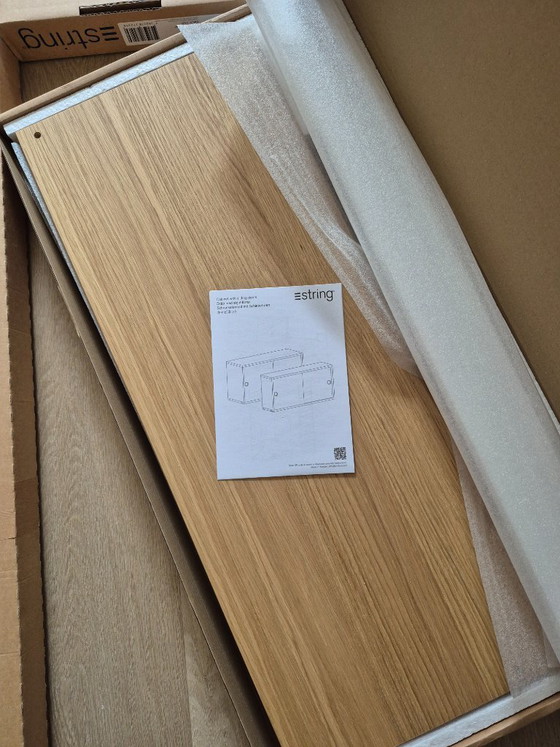 Image 1 of Armoire murale de String Furniture