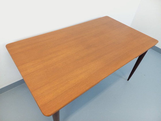 Image 1 of Rectangular Scandinavian-style vintage dining table from the 1950s/60s in teak with extensions