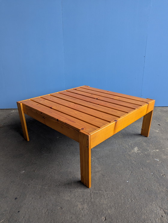 Image 1 of Table basse vintage en pin des années 1970