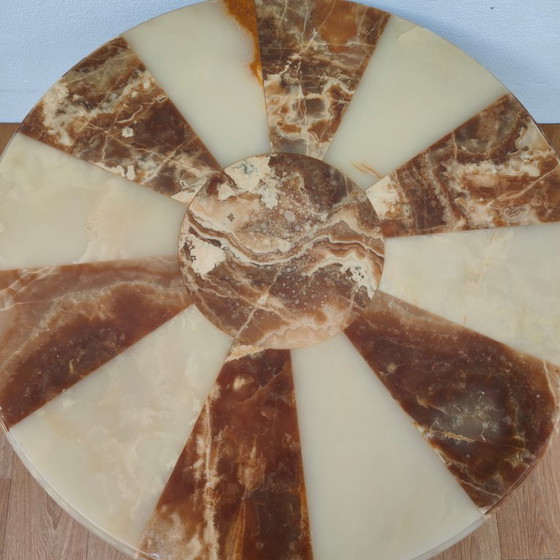 Image 1 of Table basse ronde vintage de style Régence avec plateau en marbre