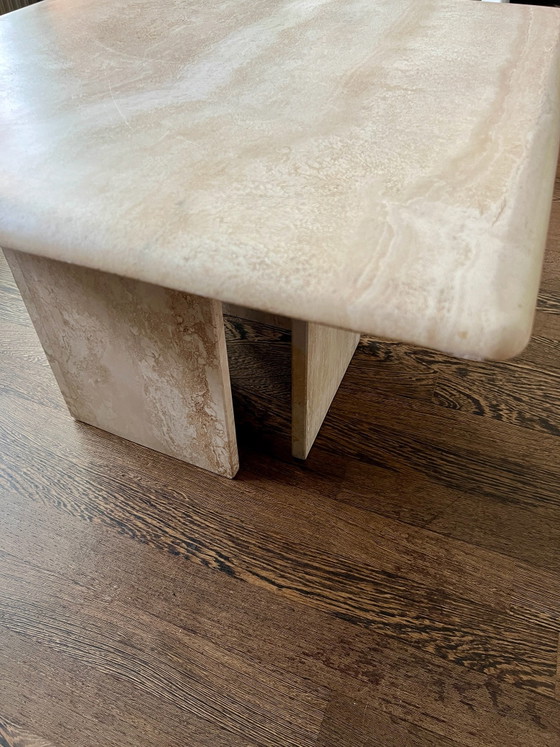 Vintage side tables | Italian travertin, Bijzettafels, Travertine, Crème (foto 5 van 8)