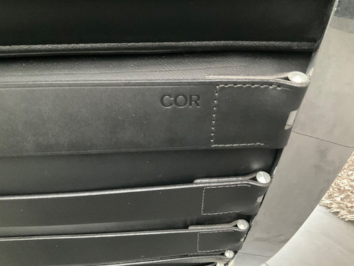 Poltrona Cor Sinus con poggiapiedi