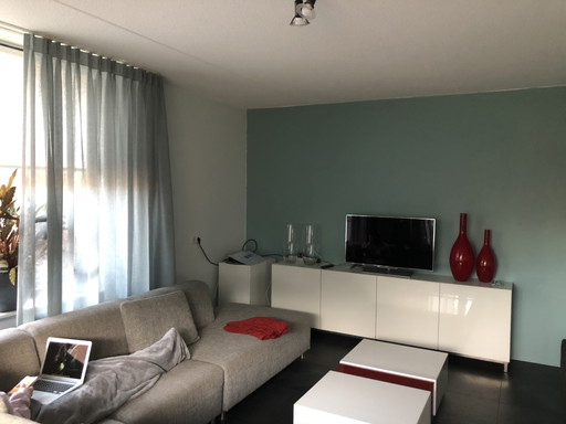 Mooie hoogglans salontafel