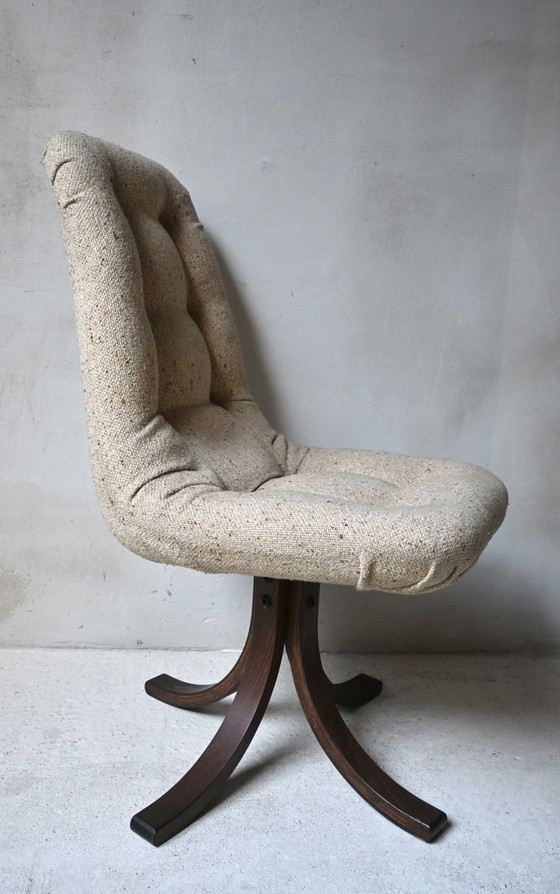 Sechs skandinavische Design Drehbar Esszimmerstühle Aus Den 60er Oder 70er Jahren – scandinavisch, Wool, Wood (photo 2 of 10)