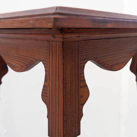 Image 1 of Mesa auxiliar antigua de madera - estilo Art Nouveau