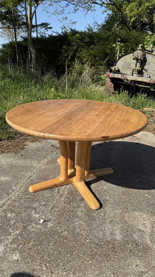 XXL Dyrlund Pine Table