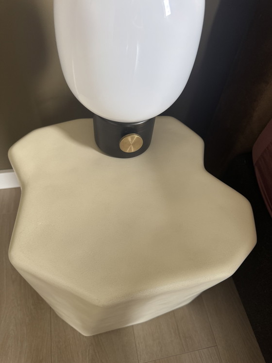 Image 1 of Taburete de hormigón Ferm Living