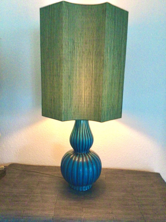 Hoge vintage tafellamp met octagonaal gevormde kap. Hoogte 90 cm – Tafellampen, Ceramic, Textile (photo 7 of 10)