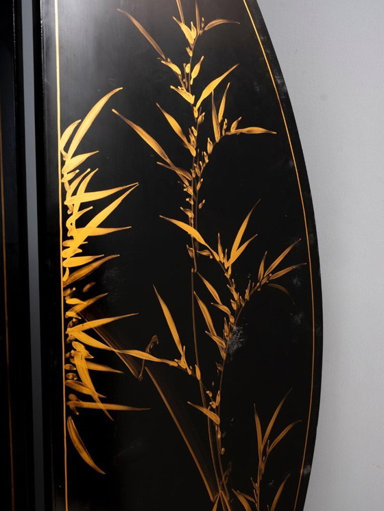 Image 1 of Paravento pieghevole cinese in lacca nera e madreperla, metà del XX secolo