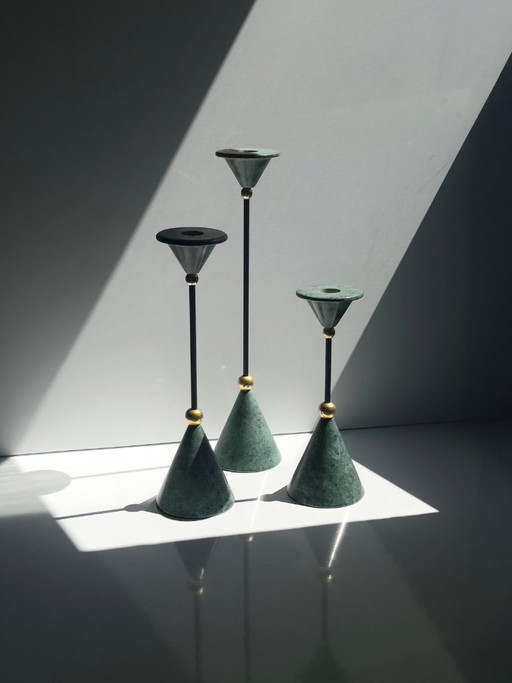 Set di 3 Portacandele Postmoderni Attribuiti a Christian De Beaumont, Marmo e Ottone, Anni '80 – kandelaars en kaarsen