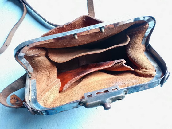 Image 1 of Sacoche de contrôleur de bus Tihuo, Espagne. Cuir, XXe siècle.