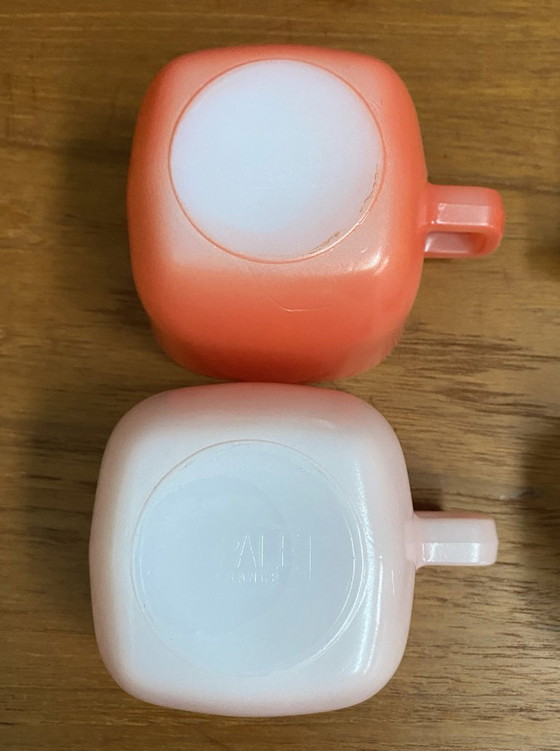 Image 1 of Juego de 6 vasos/tazas de colores de Opale, años 60