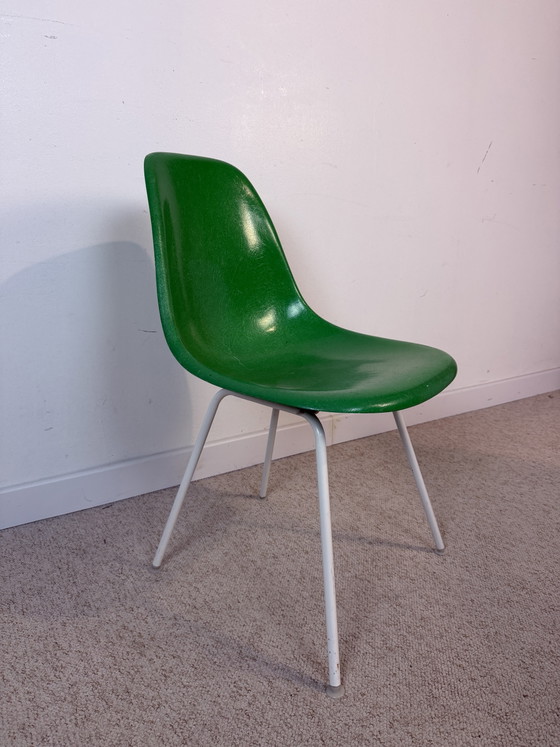 Image 1 of Pair of Herman Miller chairs