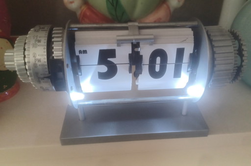 Green Lantern Bomba flip clock industrieel Dutch design klok