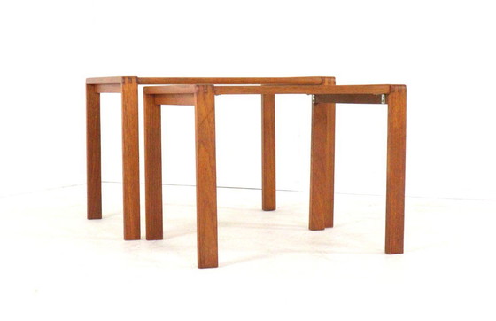 Image 1 of Set van 2 nesting tables bijzettafels Deens vintage